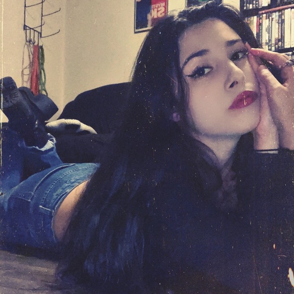 Meet your Posher, Giavanna - Picture 5 of 11